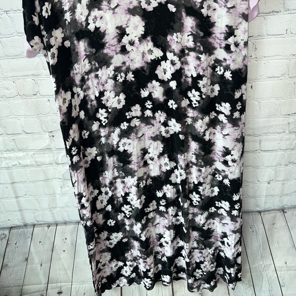 Secret Treasures Black, Purple & White floral long dress size XL - Picture 7 of 8